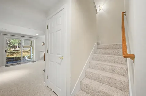 32 Cricenti Lane New London NH 03257
