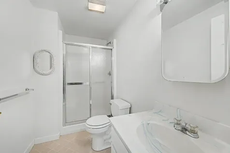 32 Cricenti Lane New London NH 03257
