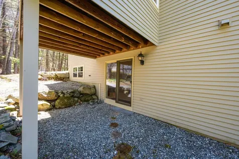 32 Cricenti Lane New London NH 03257