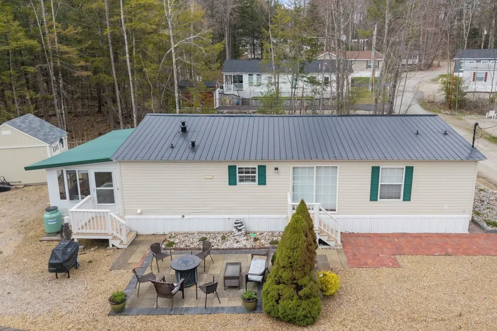 29 Edge O Lake Drive Tuftonboro NH 03853