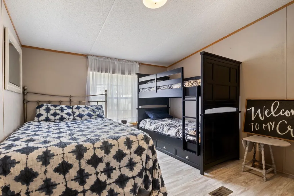 29 Edge O Lake Drive Tuftonboro NH 03853