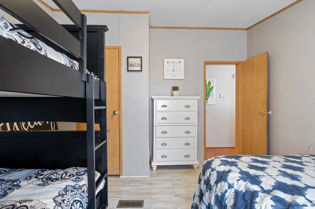 29 Edge O Lake Drive Tuftonboro NH 03853