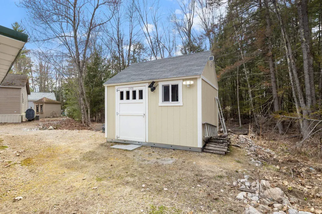 29 Edge O Lake Drive Tuftonboro NH 03853