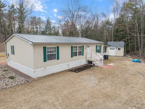 29 Edge O Lake Drive Tuftonboro NH 03853