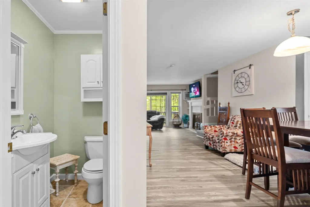 1465 Hooksett Road Hooksett NH 03106
