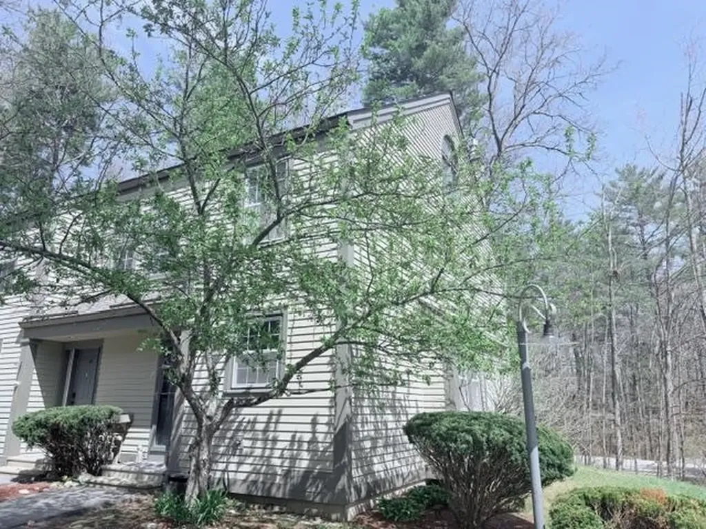 1465 Hooksett Road Hooksett NH 03106