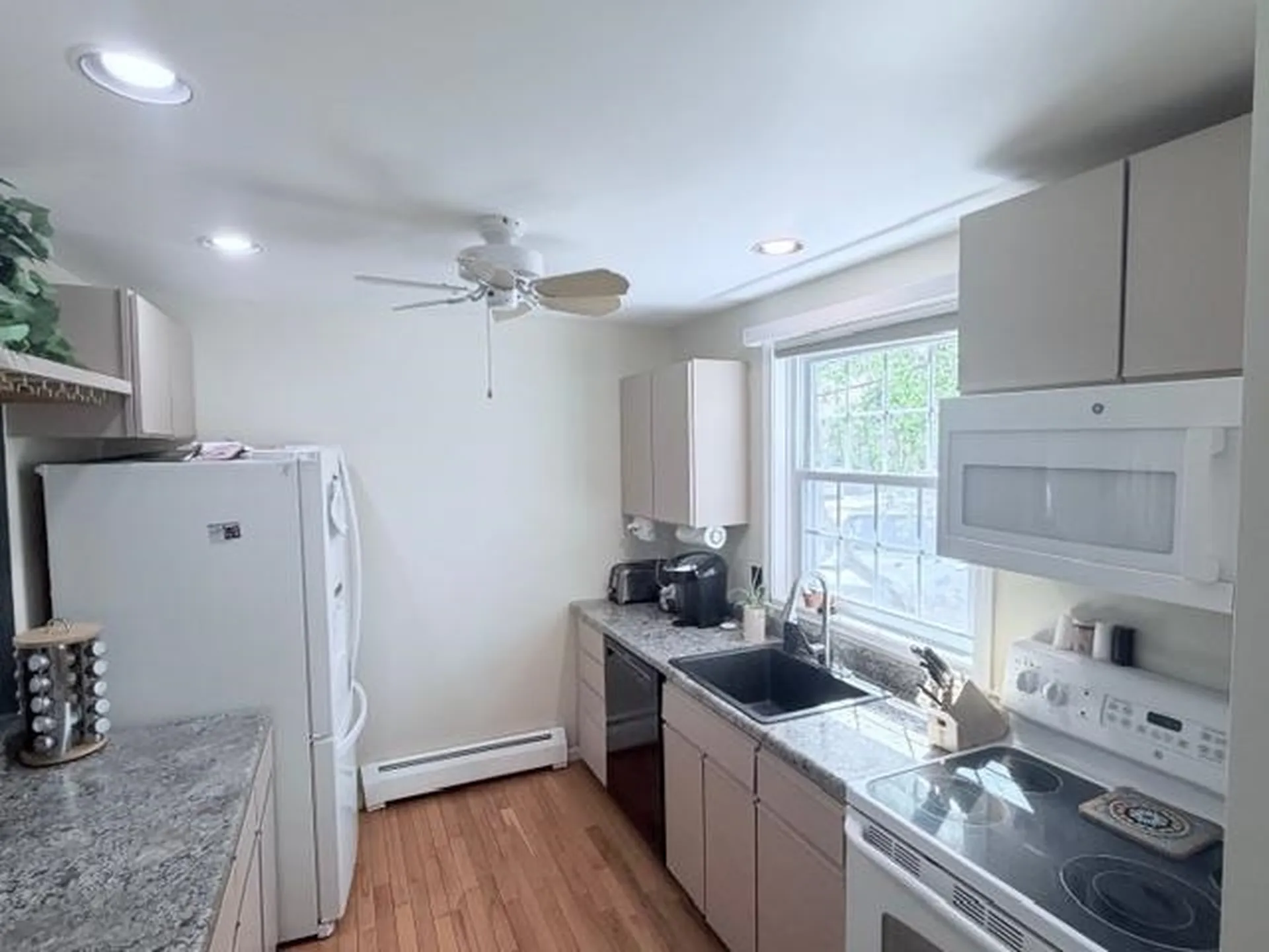 1465 Hooksett Road Hooksett NH 03106