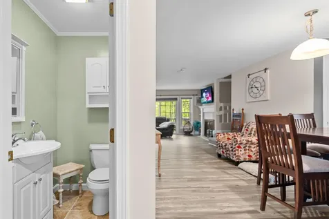 1465 Hooksett Road Hooksett NH 03106