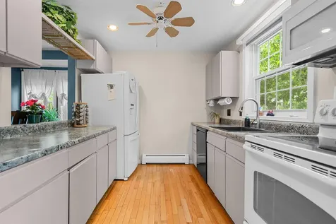 1465 Hooksett Road Hooksett NH 03106