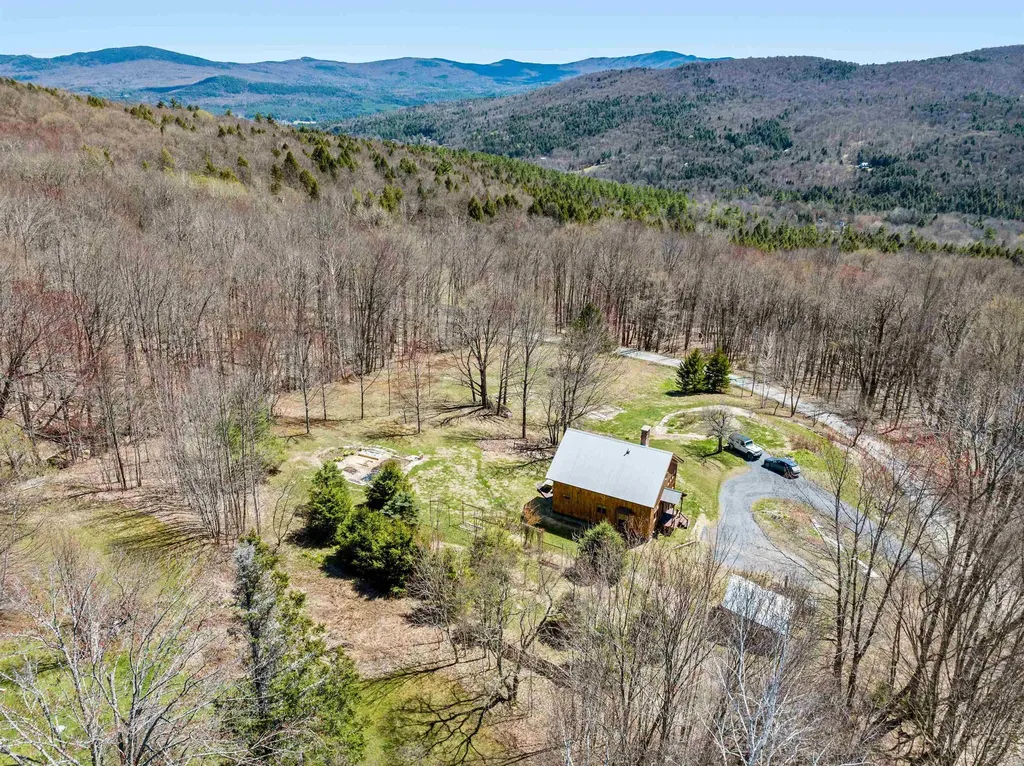 29 Schoolhouse Brook Lane Fayston VT 05660