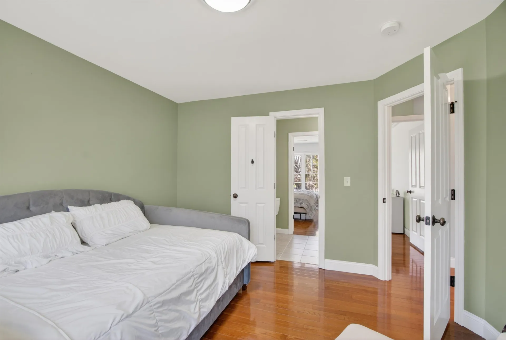 6 Pond Street Newton NH 03858