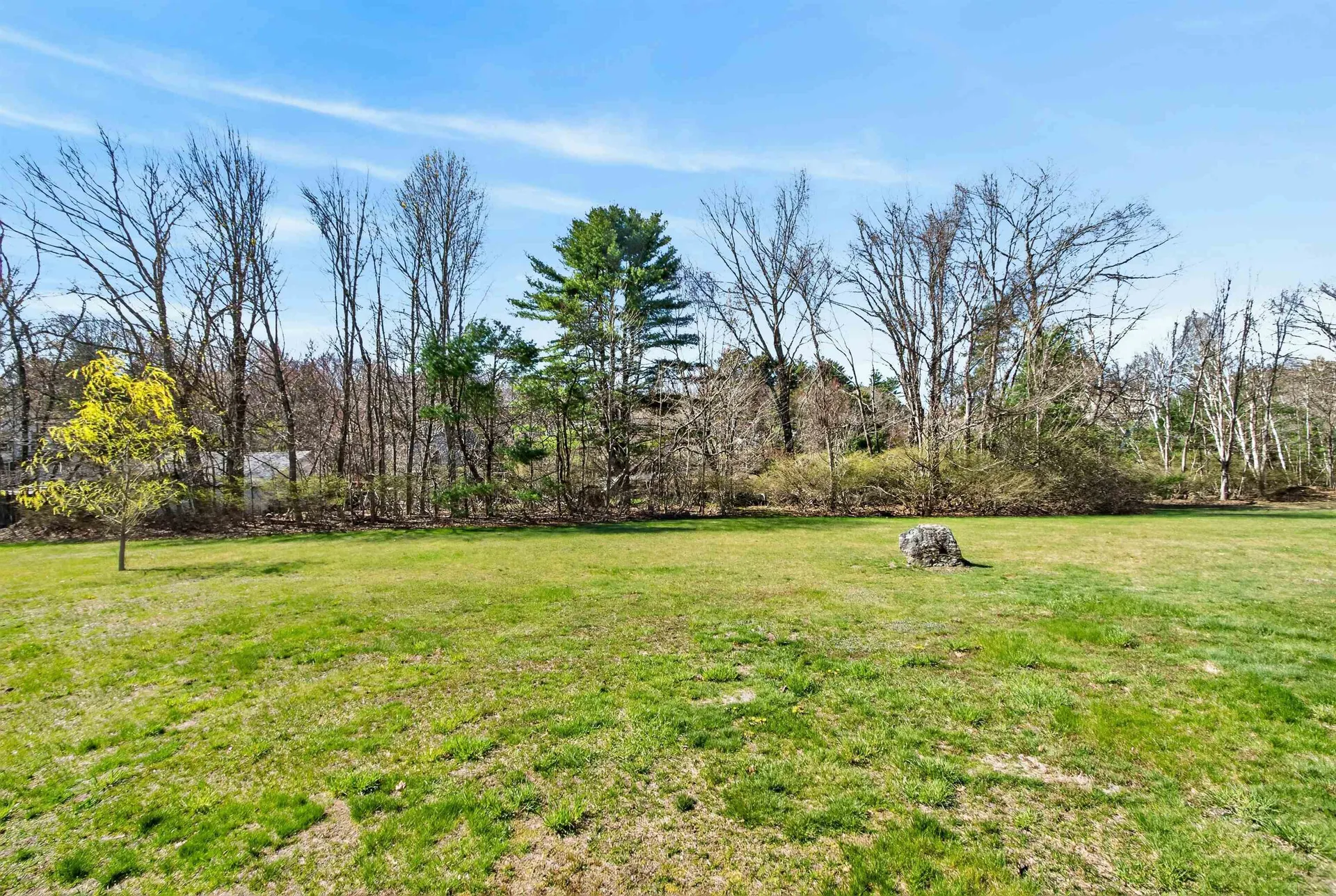 6 Pond Street Newton NH 03858