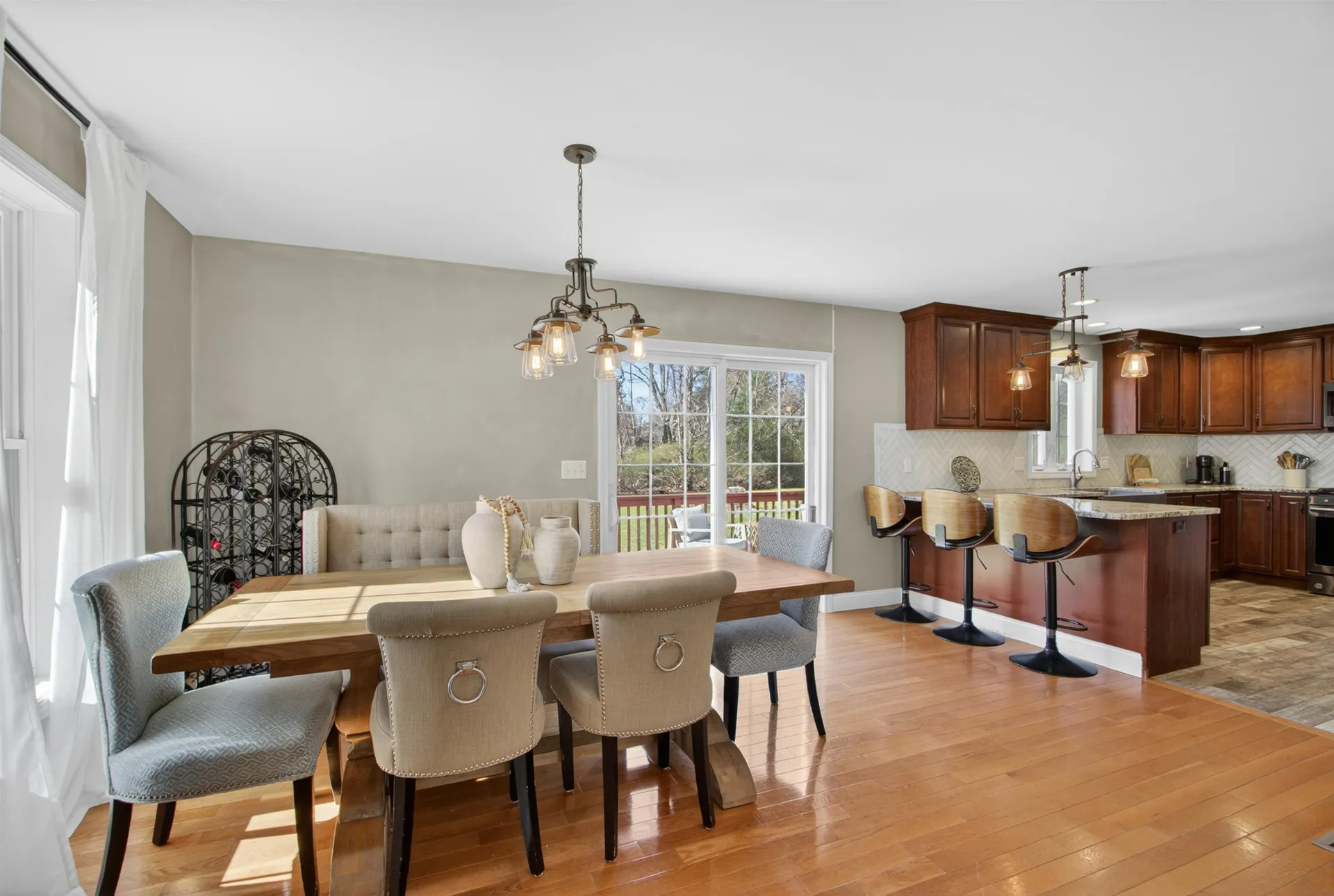 6 Pond Street Newton NH 03858