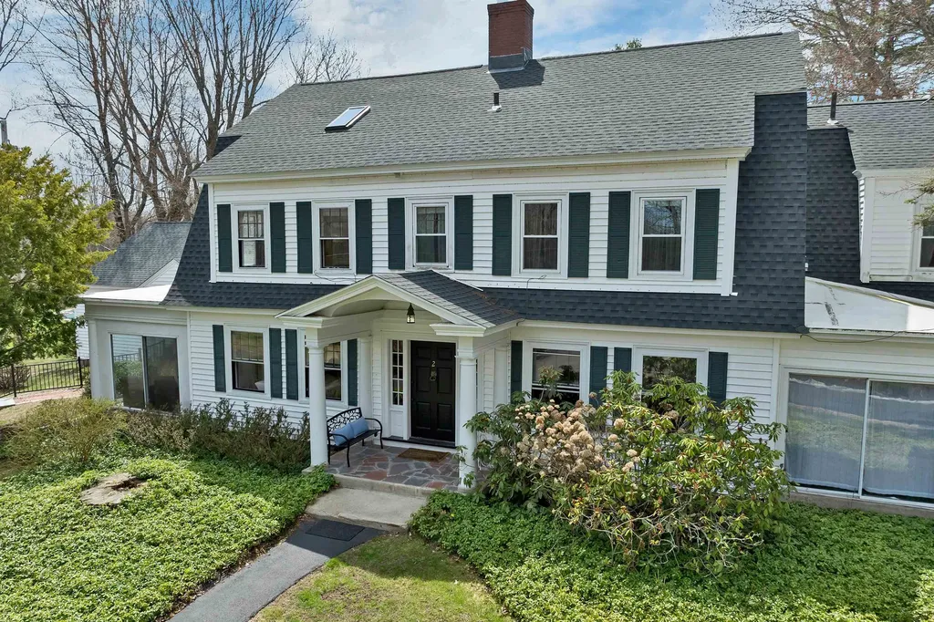 1 Farm House Lane Wolfeboro NH 03894