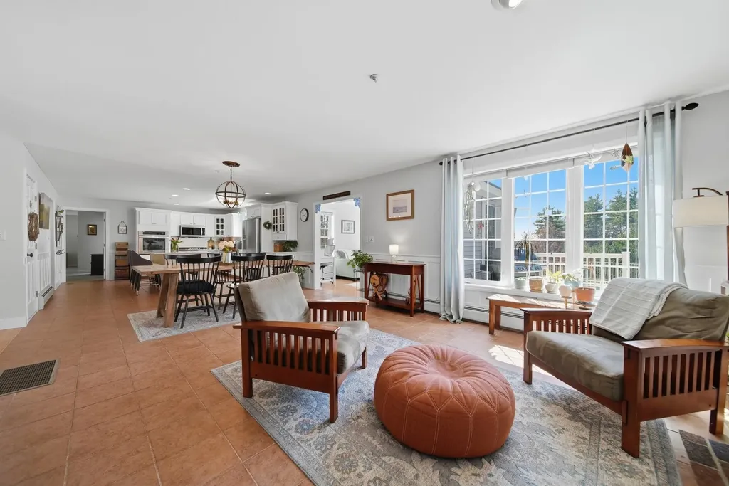 149 Crawford Road Chester NH 03036