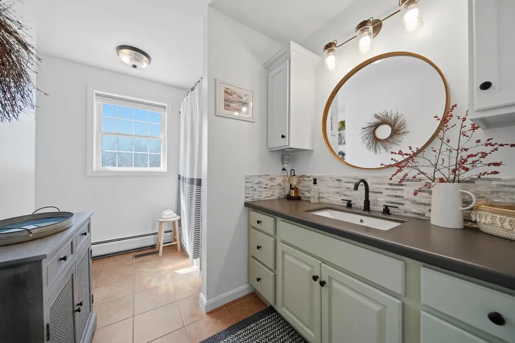 149 Crawford Road Chester NH 03036