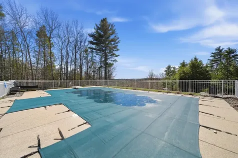 149 Crawford Road Chester NH 03036