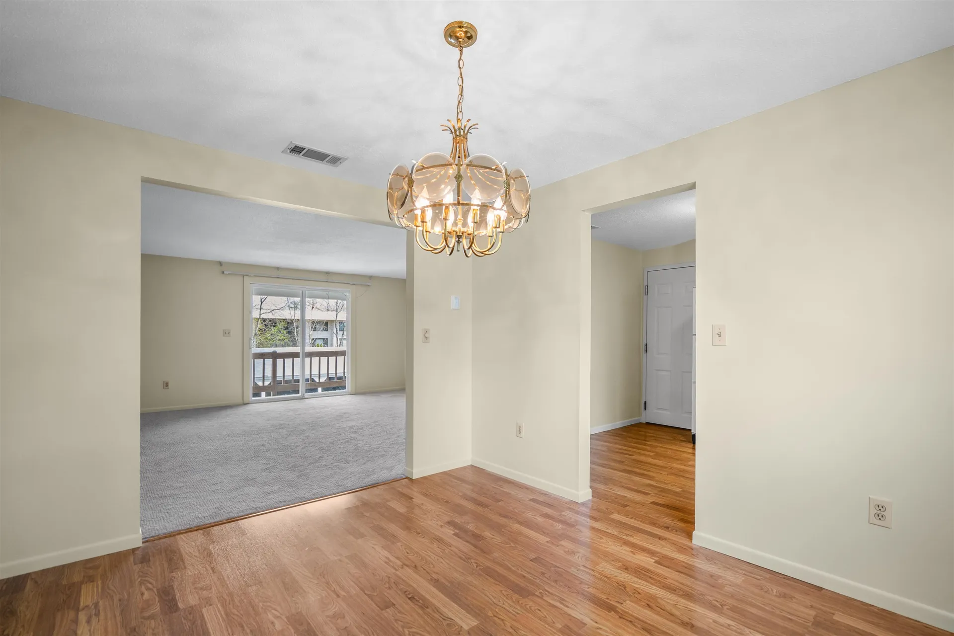 4 Ternbury Square Nashua NH 03060