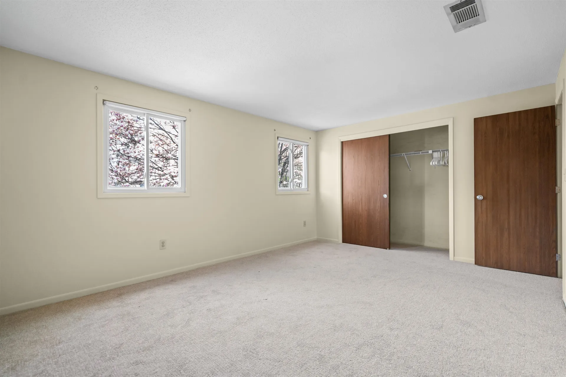 4 Ternbury Square Nashua NH 03060