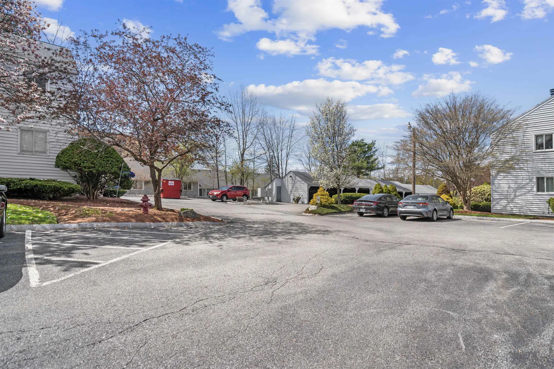 4 Ternbury Square Nashua NH 03060
