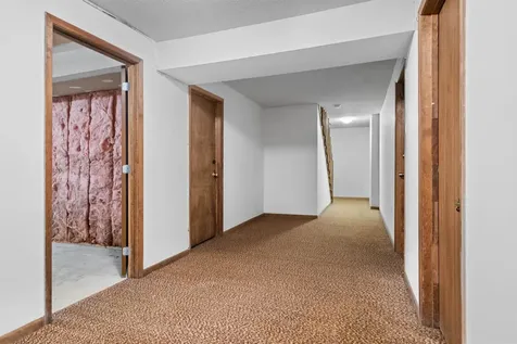 4 Ternbury Square Nashua NH 03060