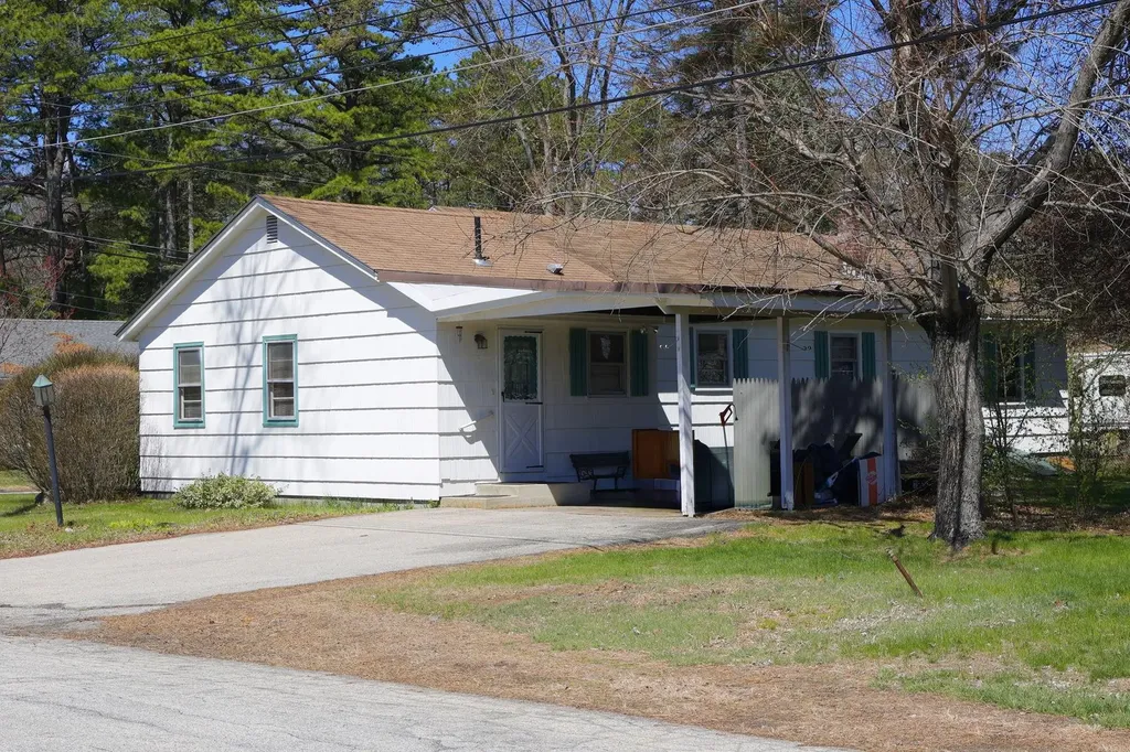 2 Cricket Lane Concord NH 03301