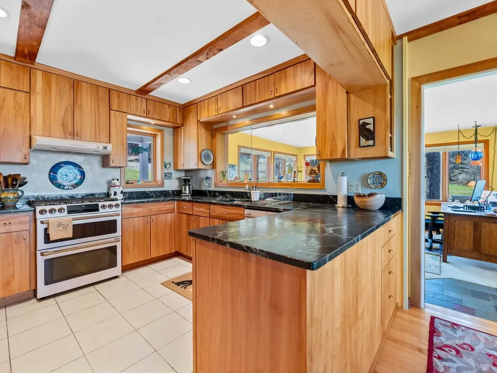 2381 Middle Road Plainfield VT 05667