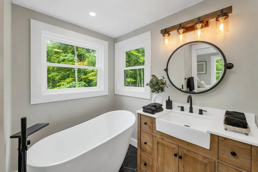 111 Towle Farm Road Wakefield NH 03830