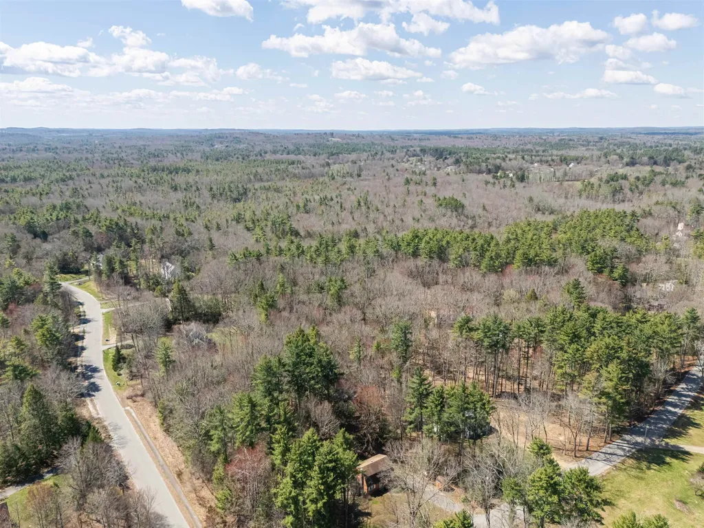 12 Dogtown Road Exeter NH 03833