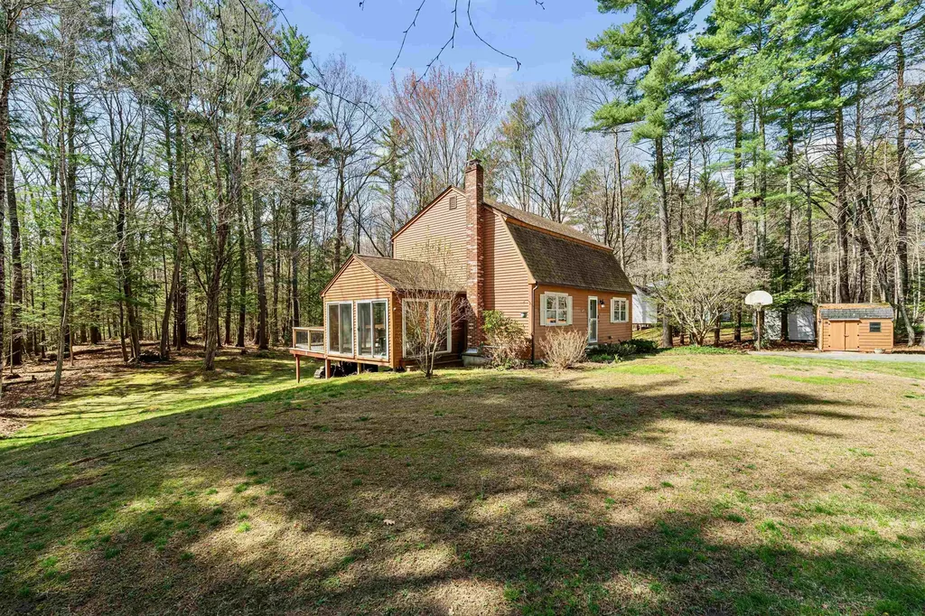 12 Dogtown Road Exeter NH 03833