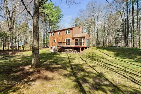 12 Dogtown Road Exeter NH 03833