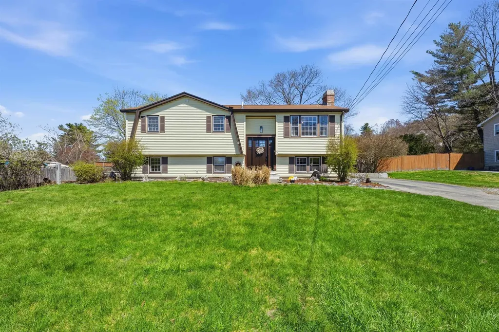 4 Percheron Circle Nashua NH 03062