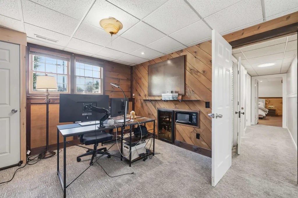 4 Percheron Circle Nashua NH 03062