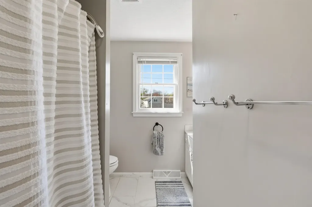 4 Percheron Circle Nashua NH 03062