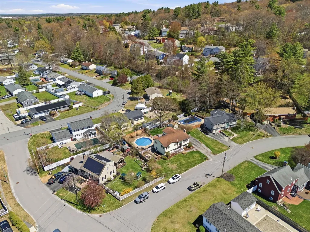 4 Percheron Circle Nashua NH 03062
