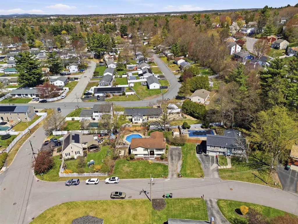 4 Percheron Circle Nashua NH 03062
