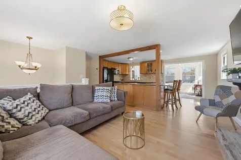 4 Percheron Circle Nashua NH 03062