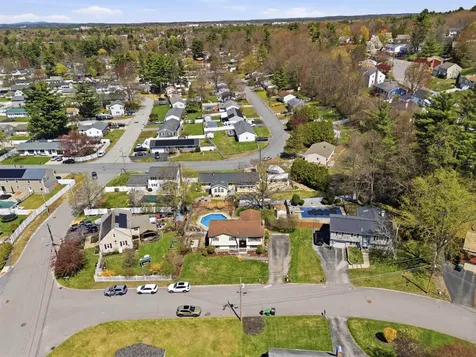 4 Percheron Circle Nashua NH 03062