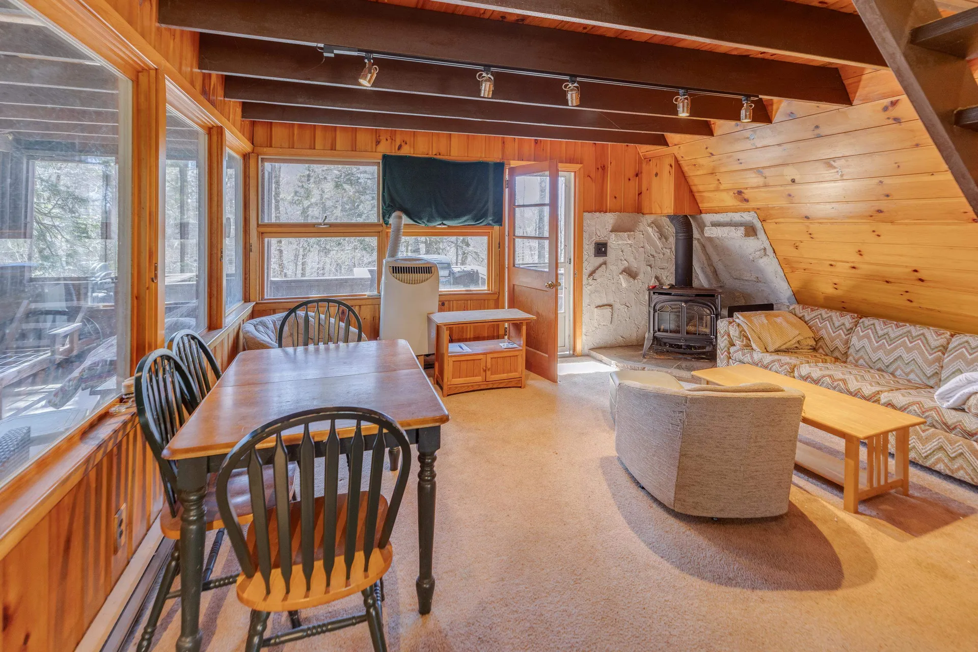 1784 Stinson Lake Road Rumney NH 03266