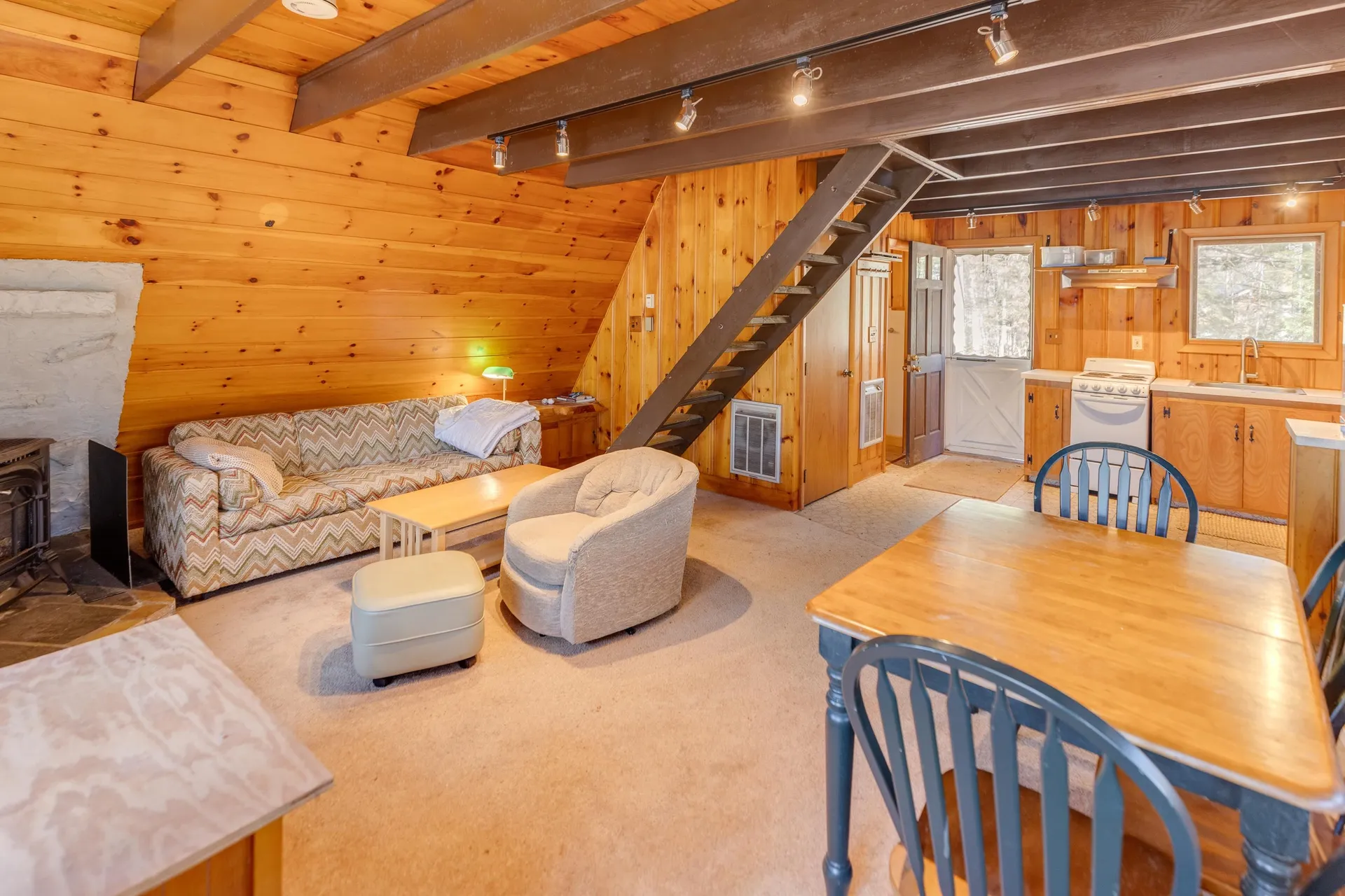 1784 Stinson Lake Road Rumney NH 03266