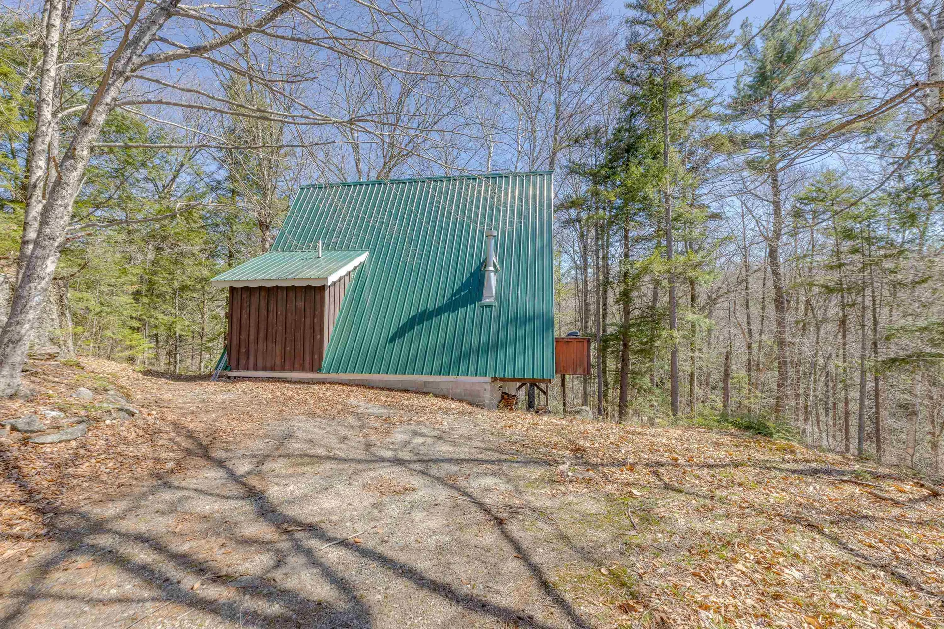 1784 Stinson Lake Road Rumney NH 03266