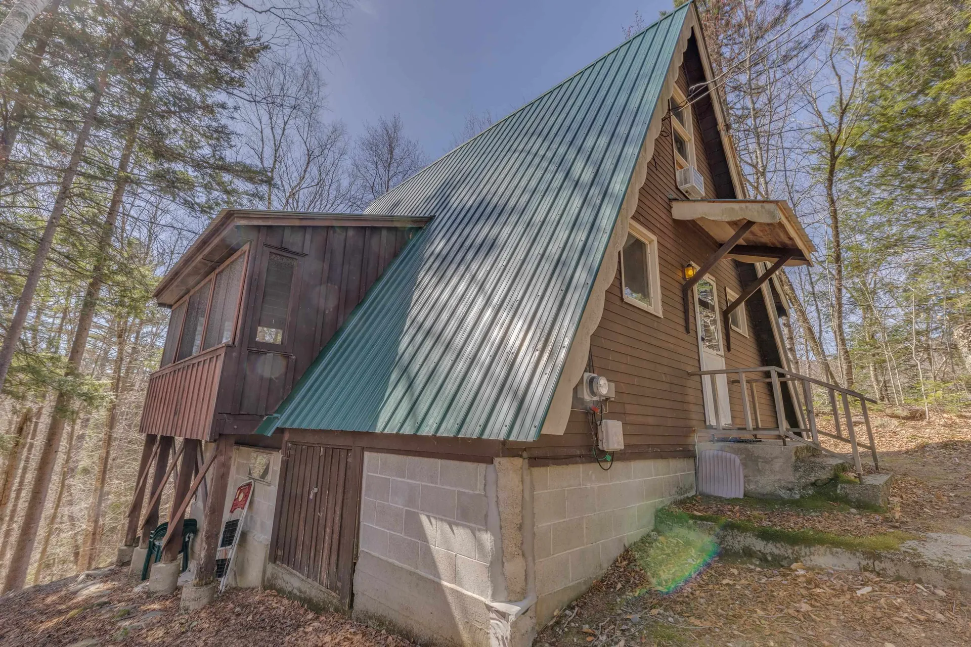 1784 Stinson Lake Road Rumney NH 03266