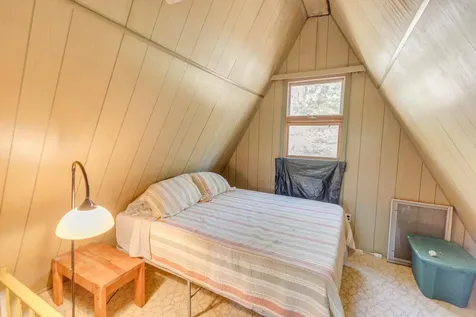 1784 Stinson Lake Road Rumney NH 03266