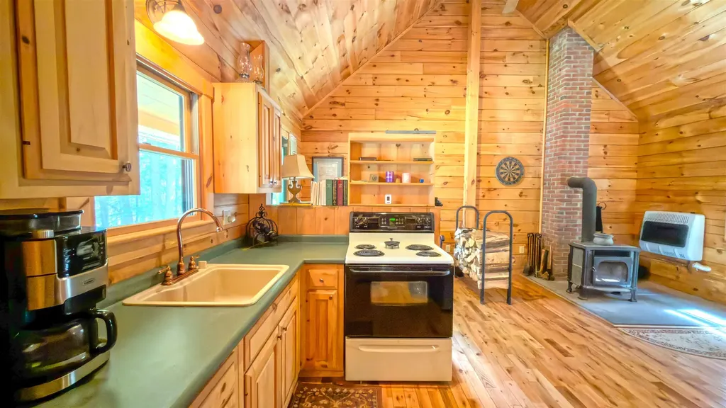 701 Kidderhood Road West Fairlee VT 05083