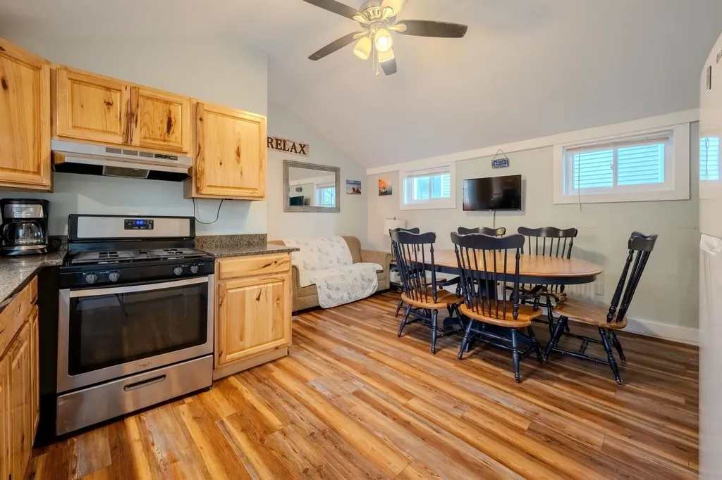 7 Perkins Avenue Hampton NH 03842