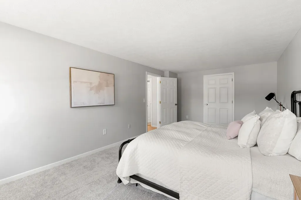 71 Talent Road Litchfield NH 03052