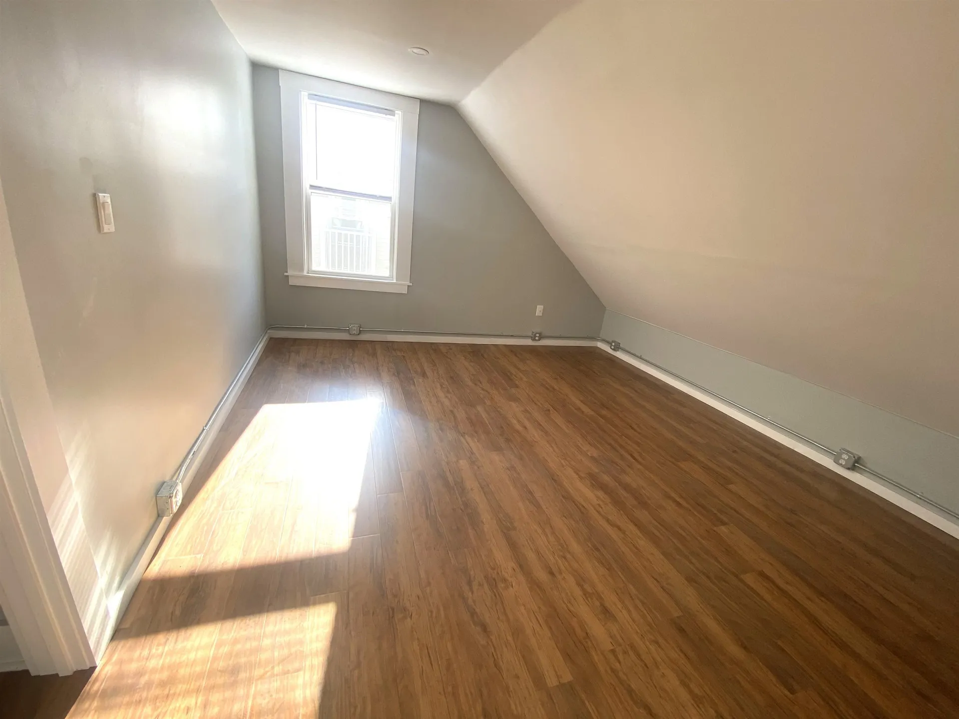 27 Elm Street Newmarket NH 03857