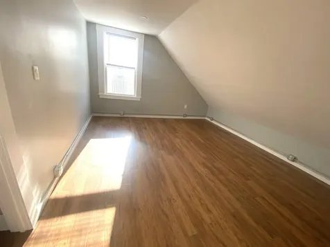 27 Elm Street Newmarket NH 03857