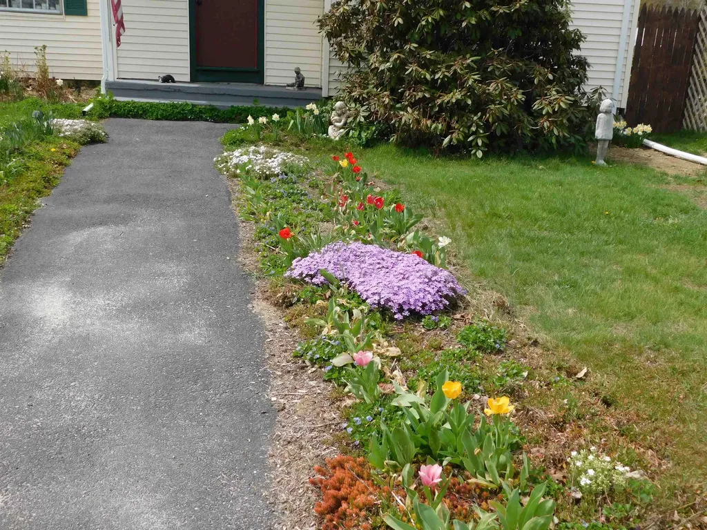 15 Breezy Lane Chester VT 05143
