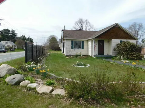 15 Breezy Lane Chester VT 05143